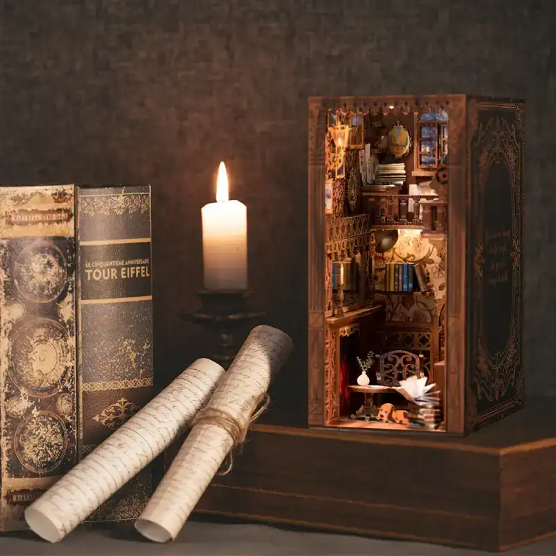Eternal Book Nook Bookstore - Image 4